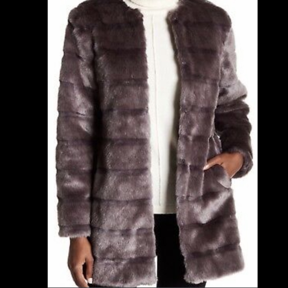 ❌ SOLD Diane von Furstenberg faux grey fur jacket xs